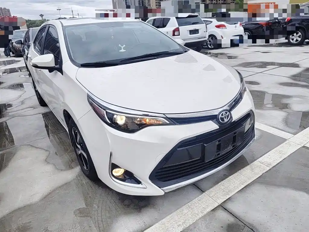 Toyota Levin 2017 Facelift 185T CVT Elite (China V) фото 4