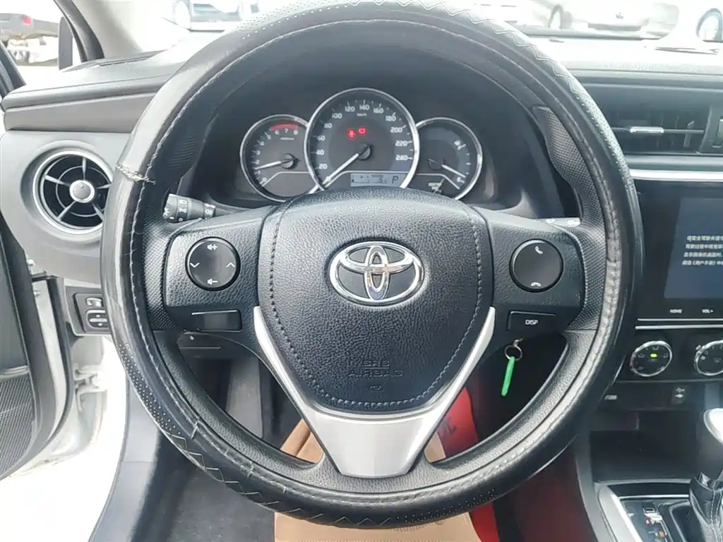 Toyota Levin 2017 Facelift 185T CVT Elite (China V) фото 11