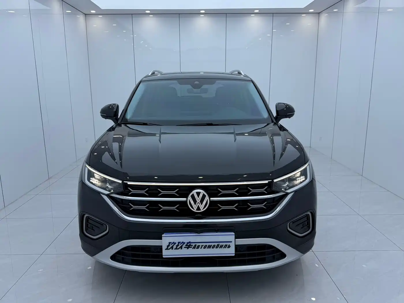 Volkswagen Tayron 2023 280TSI 2WD Luxury Plus Advanced Edition фото 2