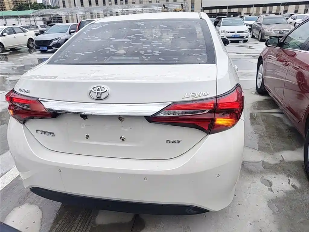 Toyota Levin 2017 Facelift 185T CVT Elite (China V) фото 6