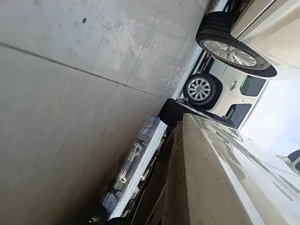 Фото 22 - Citroën C4L