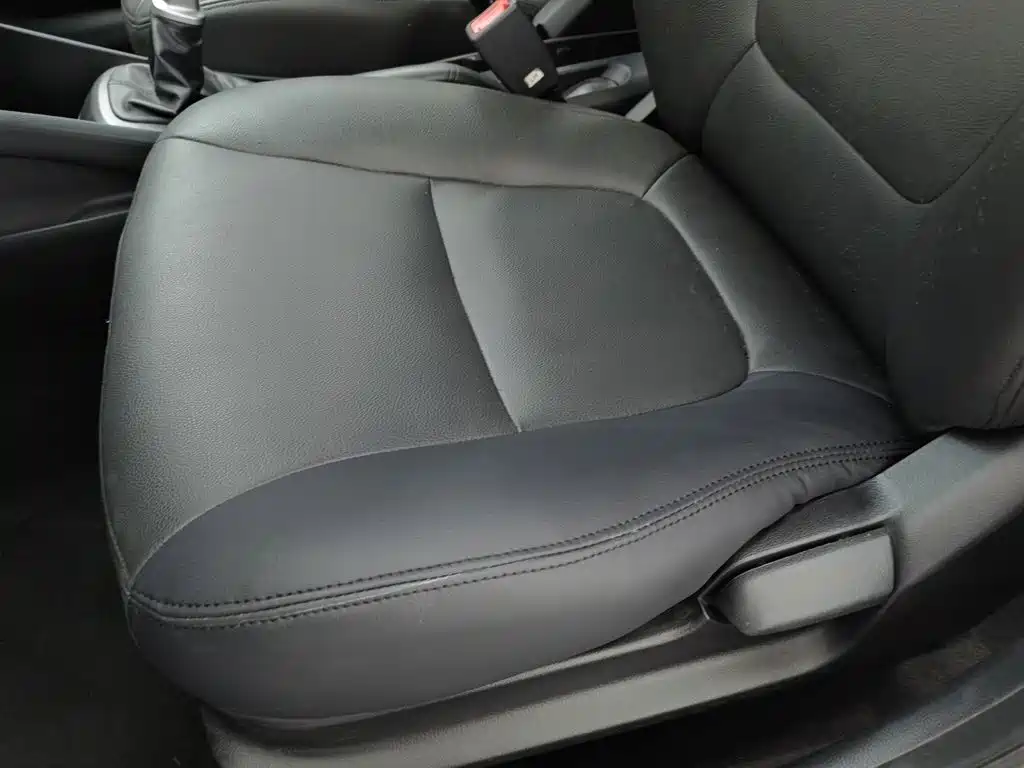 Photo 20 - Kia K2