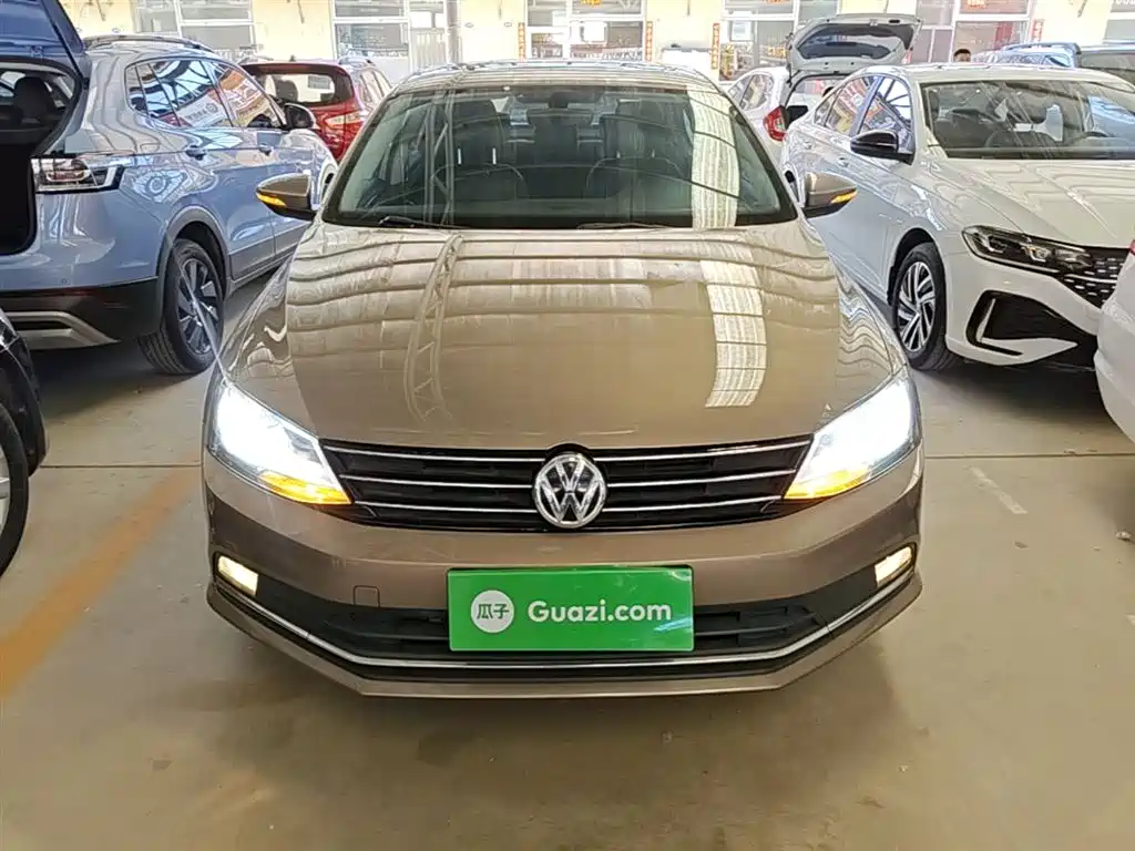 Volkswagen Sagitar 2018 1.6L Automatic Comfort фото 3