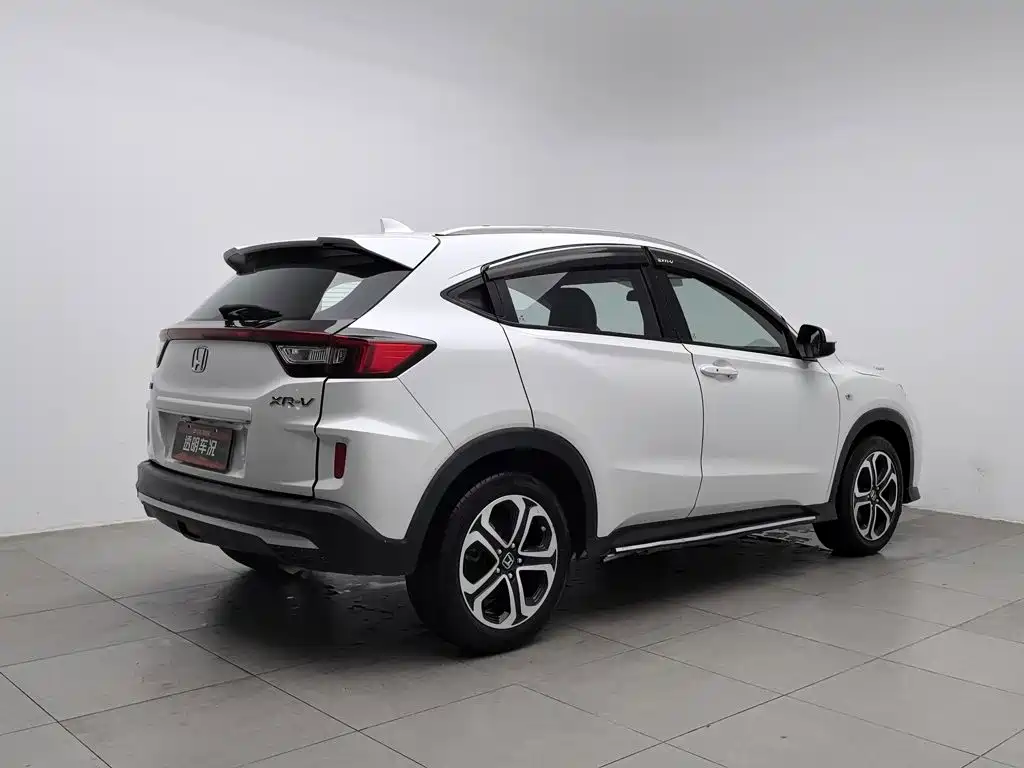 Фото 2 - Honda XR-V