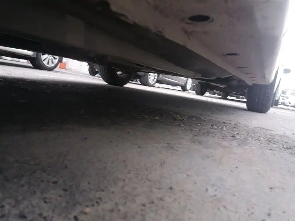 Hyundai Reina 2014 Model 1.4L Automatic GLX фото 22