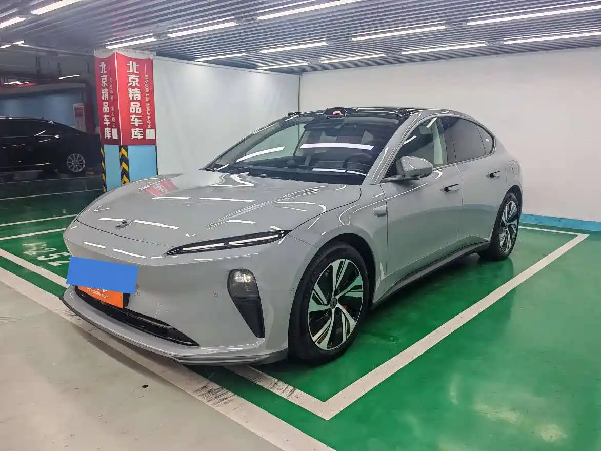 NIO NIO ET5