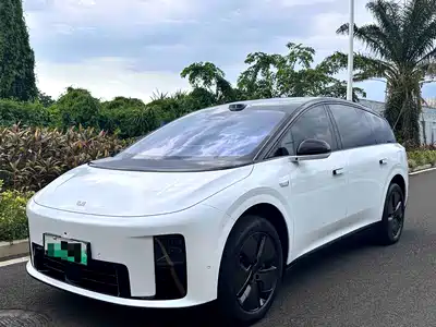 Li Auto i8