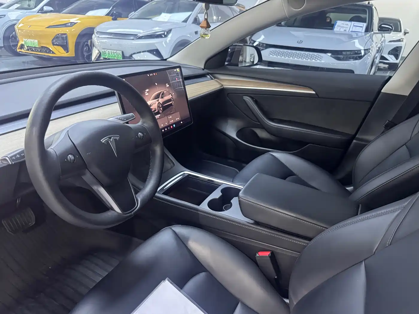 Tesla Model 3 2022 Model Rear-Wheel Drive Version фото 9