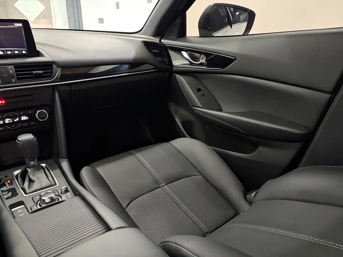 Mazda CX-4 2023 2021 2.0L Auto FWD Skyactiv Explorer Edition