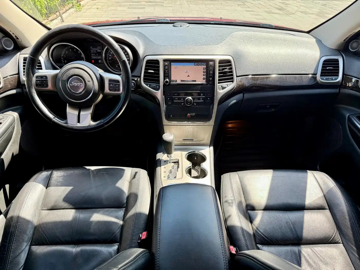 Jeep Grand Cherokee (Import) 2012 2012 3.6L Anniversary Navigation Edition