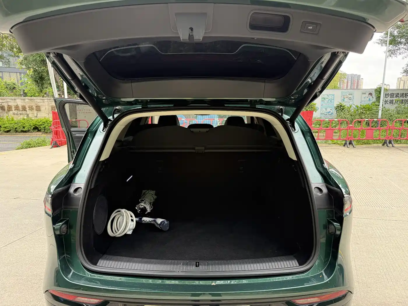 Voyah Auto VOYAH FREE 2024 Ultra Long Range Intelligent Driving Edition фото 15