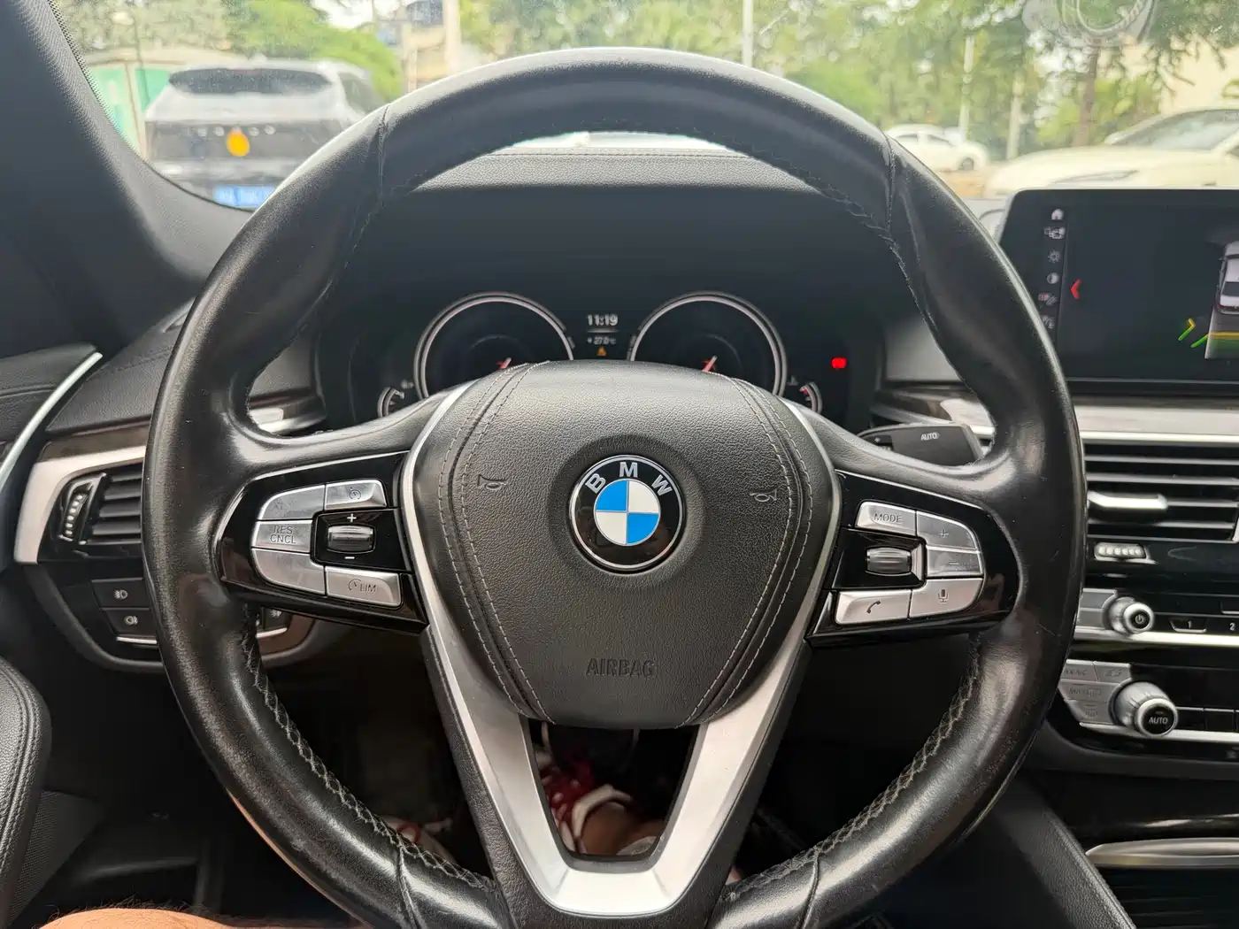 BMW 5 Series 2018 525Li M Sport Package фото 6