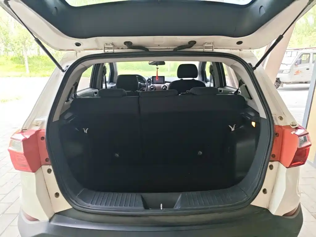 BAIC Changhe Q25 2017 2016 1.5L Automatic Le Hui Edition