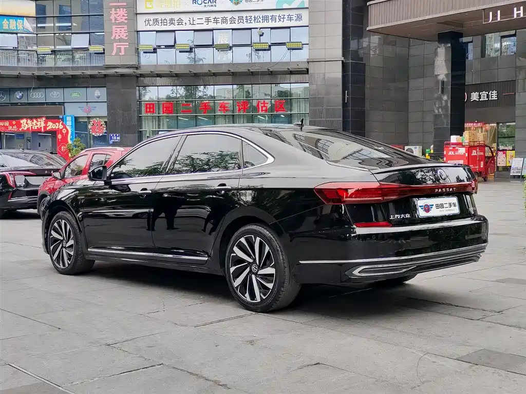 Volkswagen Passat 2022 330TSI Elite Edition фото 4