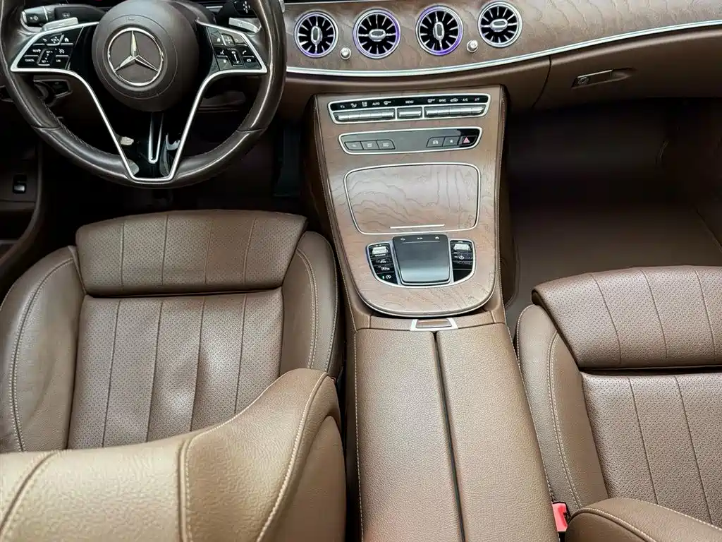  E CLASS