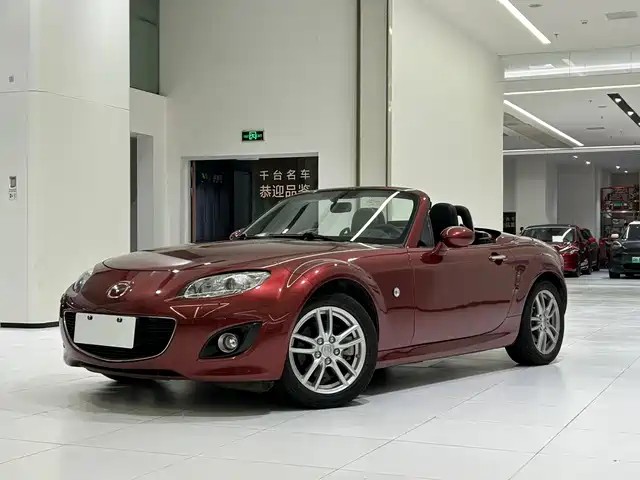  Mazda Mazda MX-5 2009 2.0