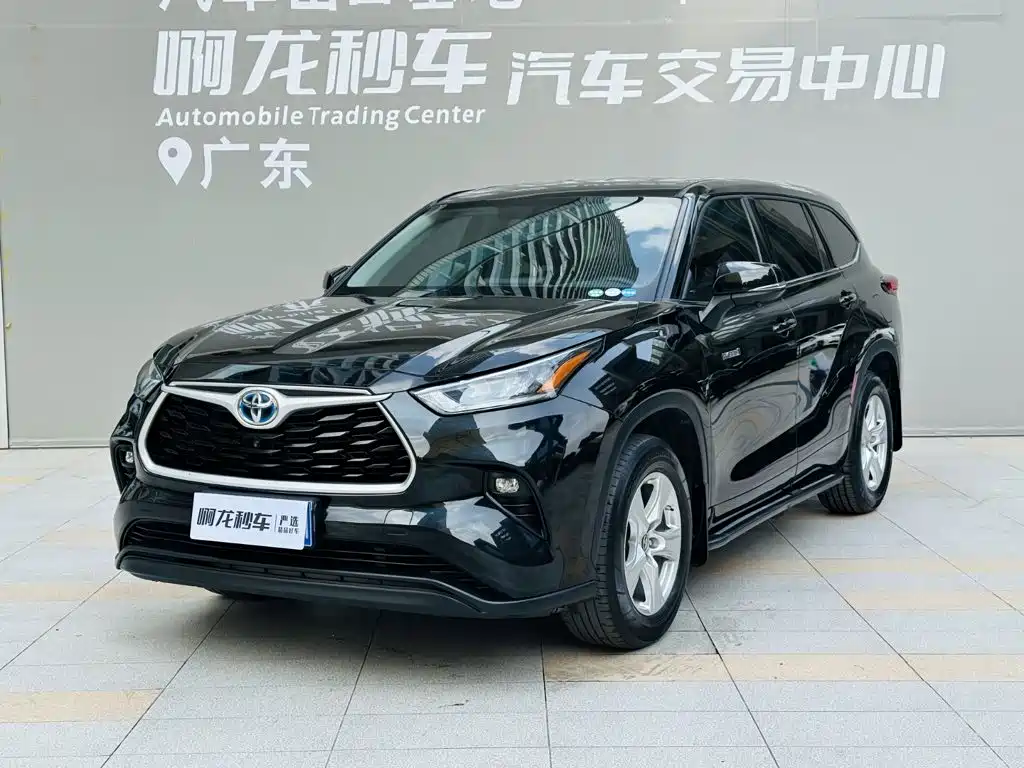 Фото 16 - Toyota Highlander