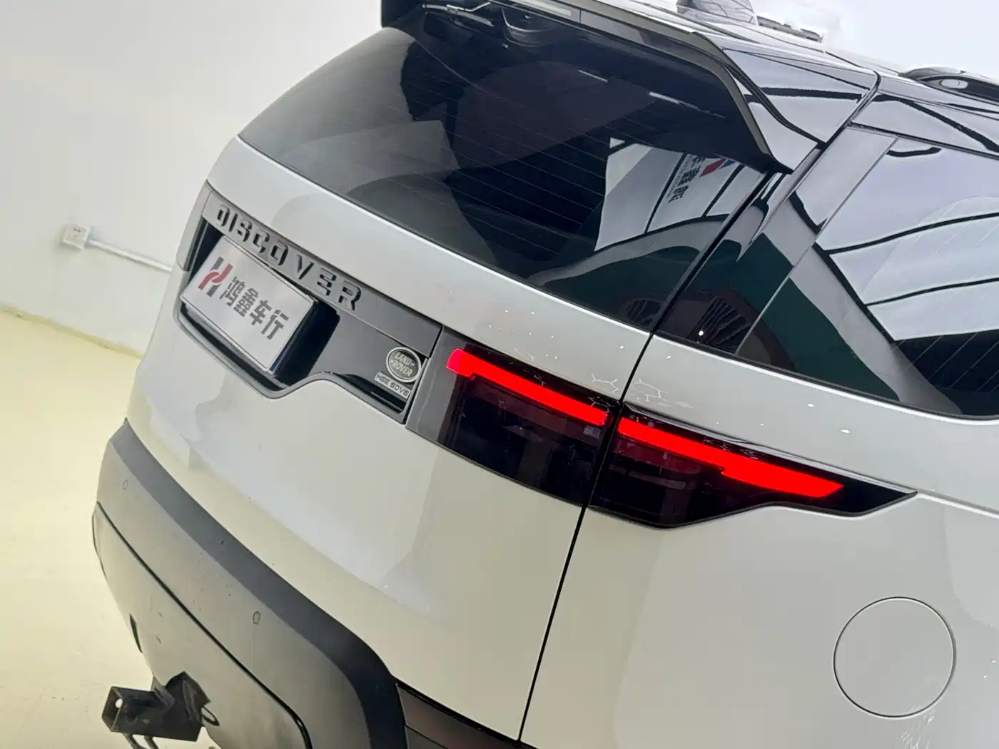 Land Rover Discovery 2018 3.0 SC V6 SE фото 14