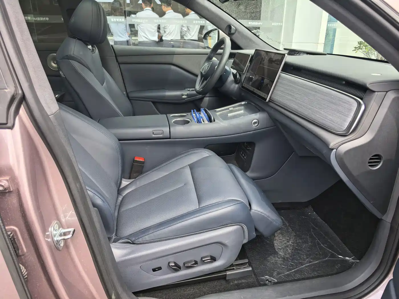 Voyah Courage 2025 2025 Model 2WD Huawei Qiankun Edition
