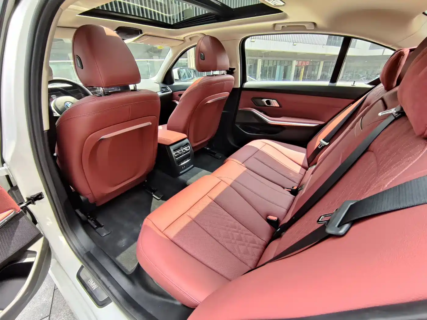 BMW i3 2024 eDrive 35 L фото 6