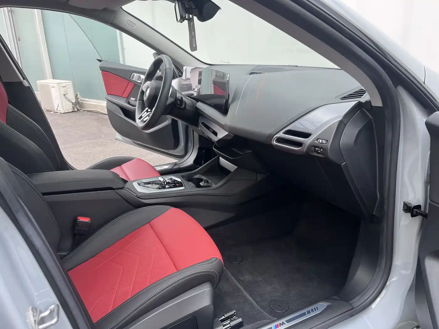 BMW 2 Series 2025 225L M Sport Package фото 7