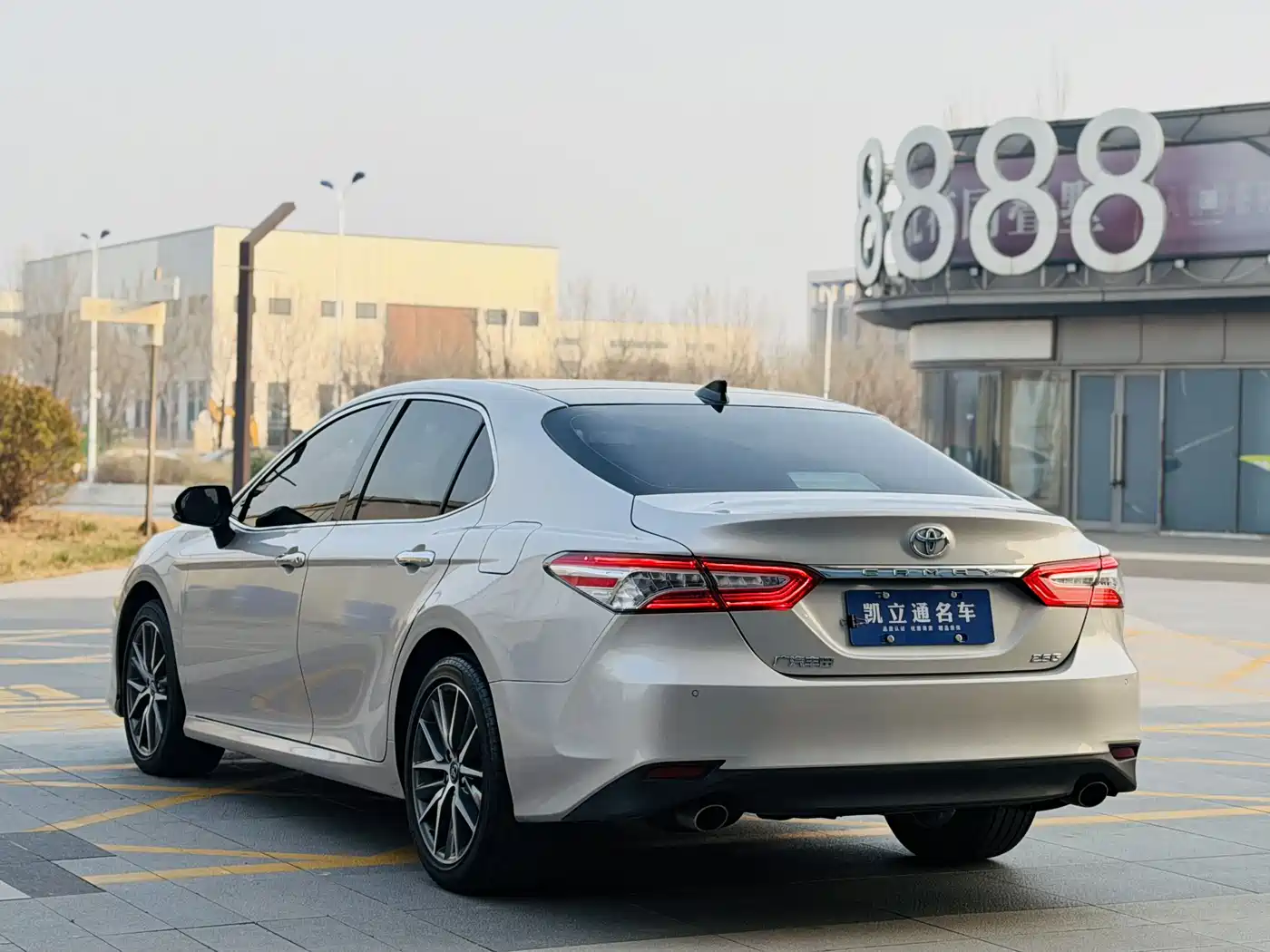 Toyota Camry 2021 2.5G Luxury Edition фото 4