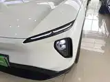 Фото 24 - NIO ES6