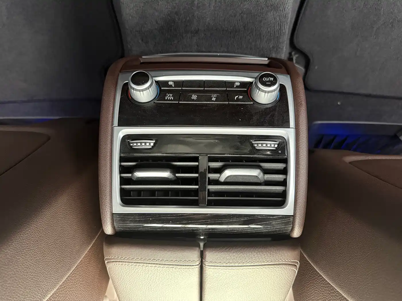 BMW 7 Series 2018 730Li Leading Type M Sport Package фото 19