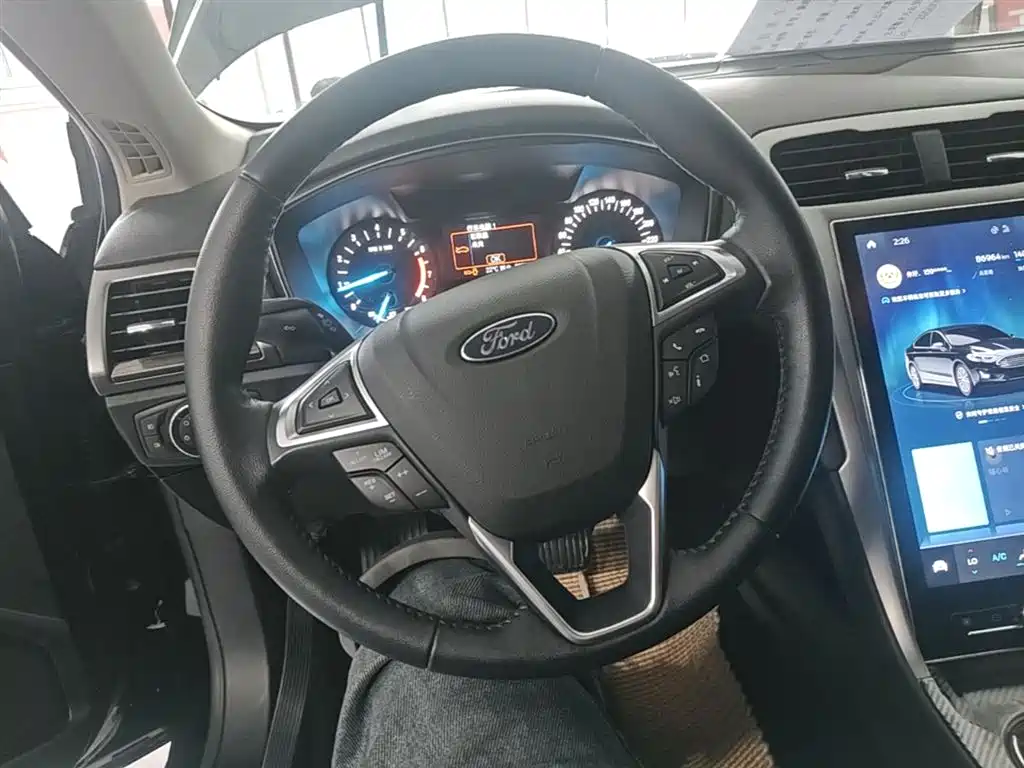 FORD MONDEO