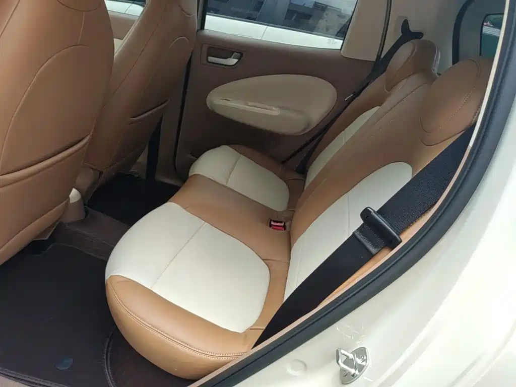 Photo 17 - Wuling Motors Hongguang MINIEV