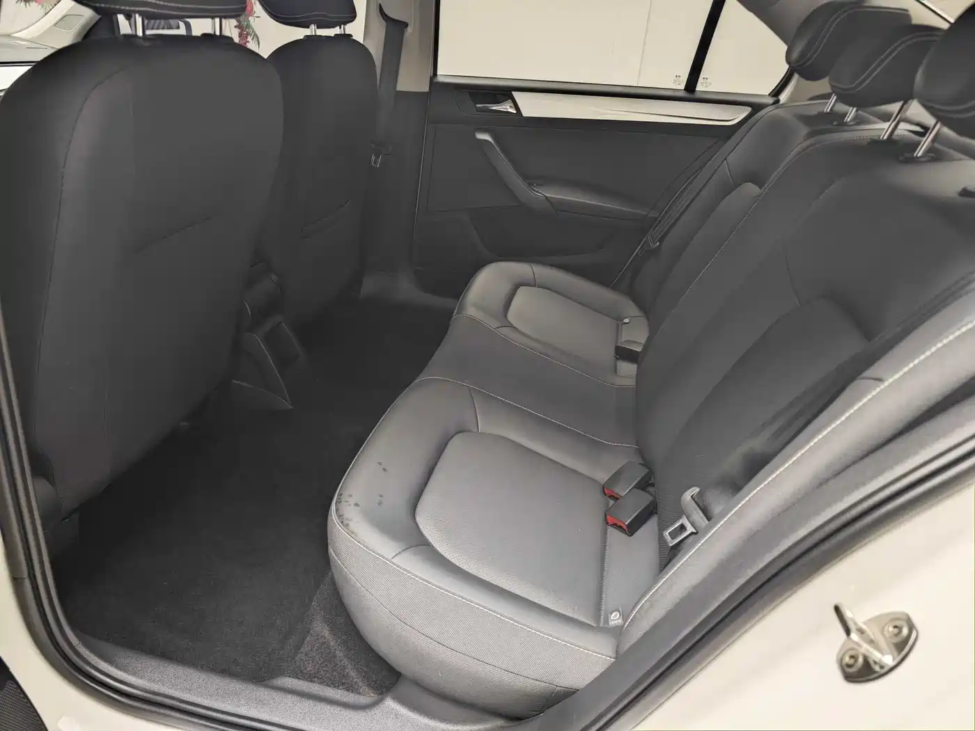 Škoda Rapid 2022 1.5L Automatic Comfort Edition фото 5