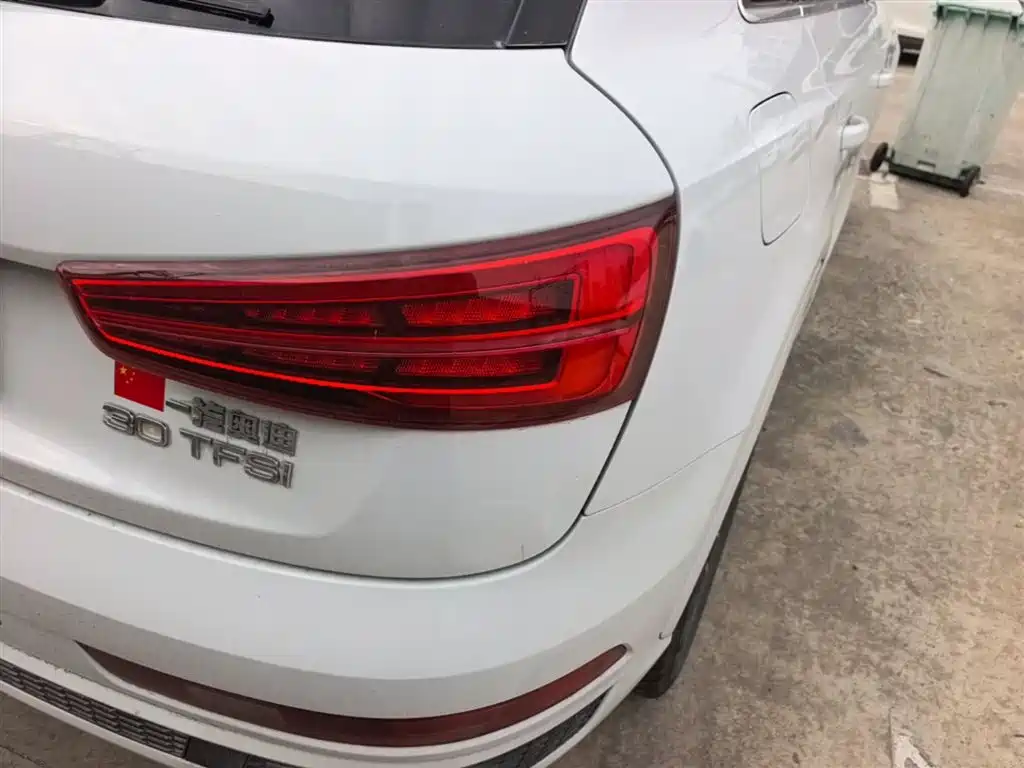 Audi Q3 2018 30 TFSI Fashion Collector's Edition фото 24