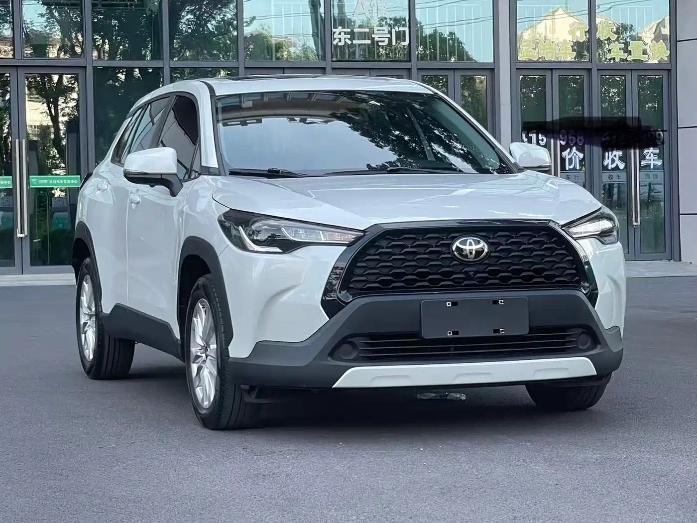 Toyota Corolla Cross 2022 2.0L Elite Edition фото 3