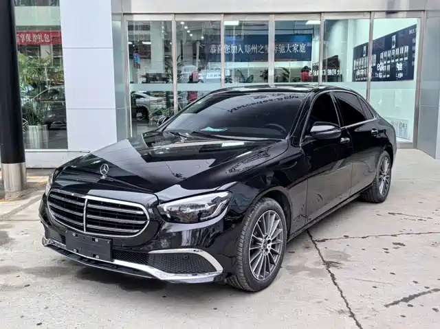 MERCEDES-BENZ E CLASS