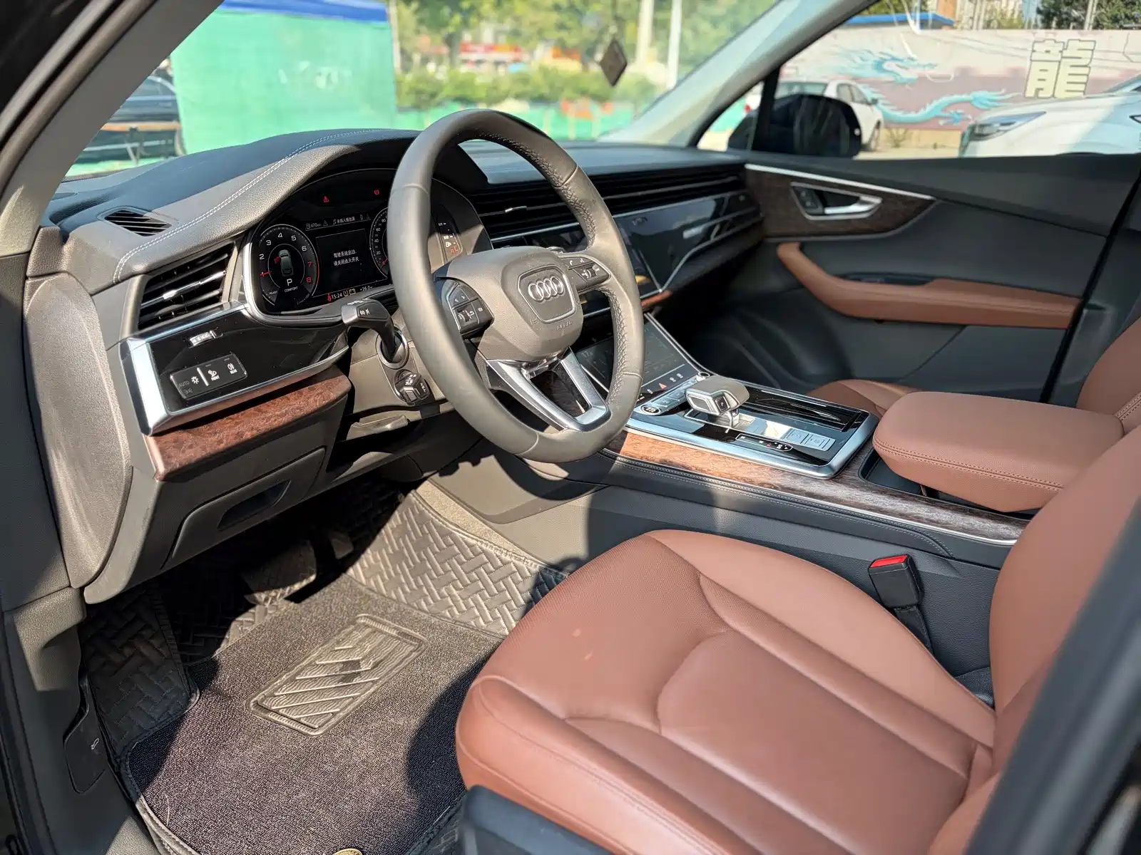 Photo 4 - Audi Q7