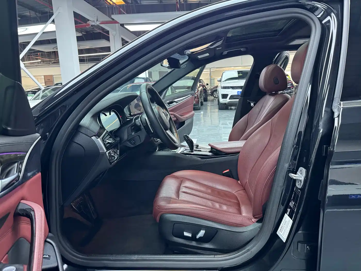 BMW 5 Series 2018 530Li Leading M Sport Package фото 4