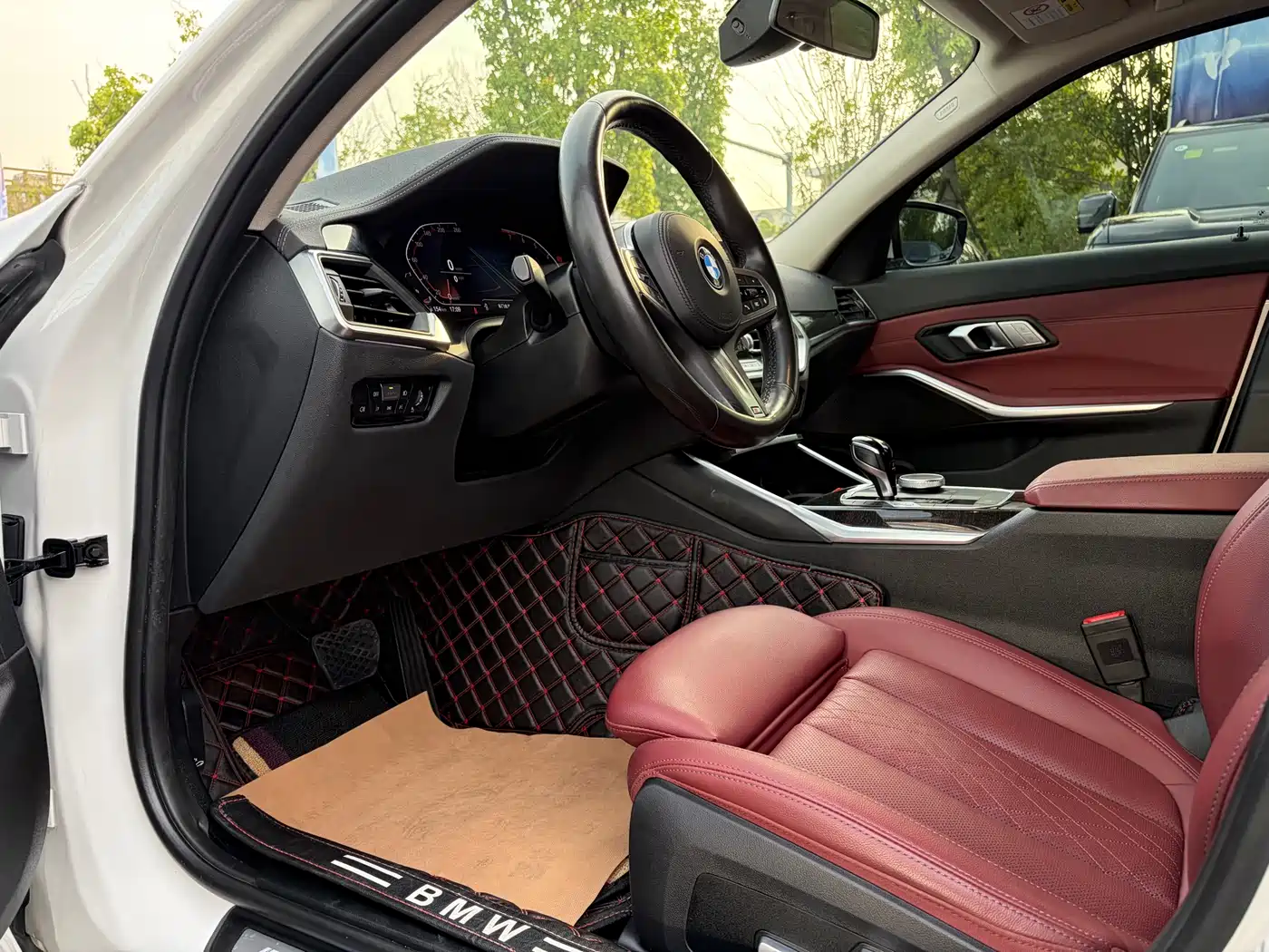 BMW 3-SERIES
