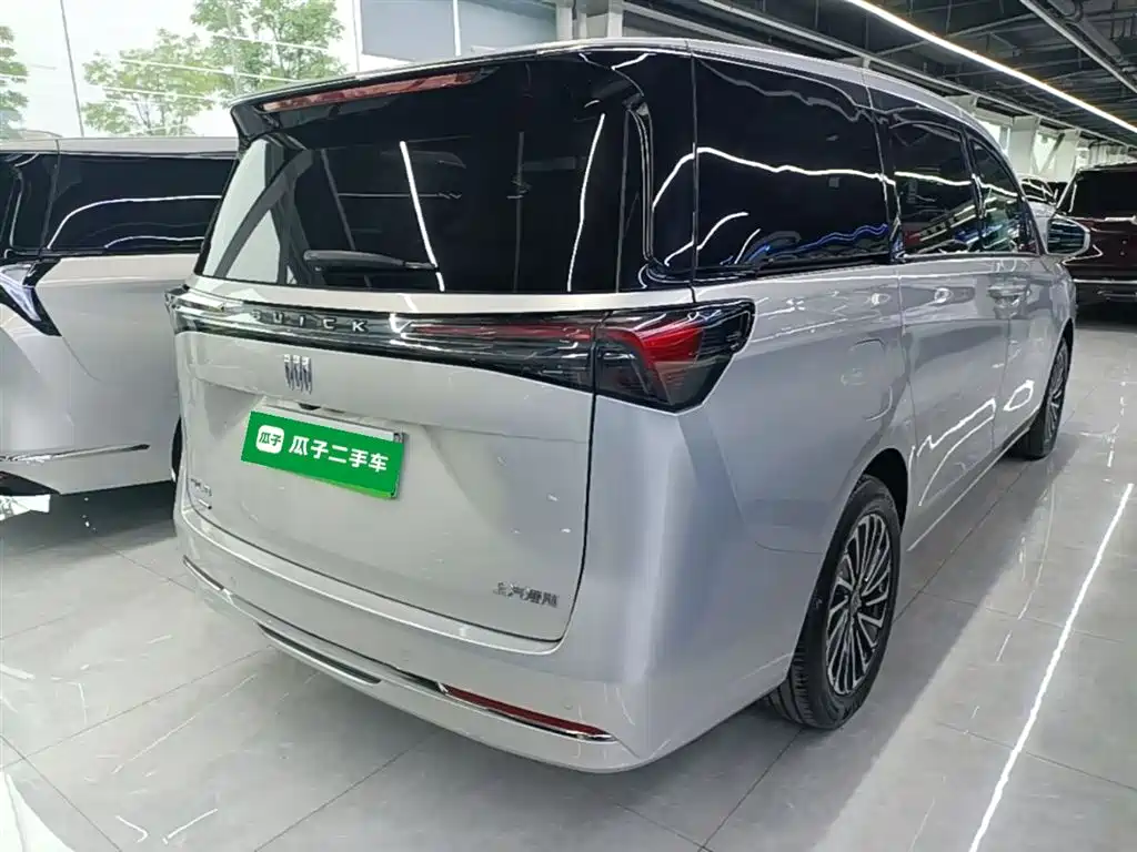 Buick GL8 New Energy 2025 Land Honor Premium Edition 7-Seater фото 7