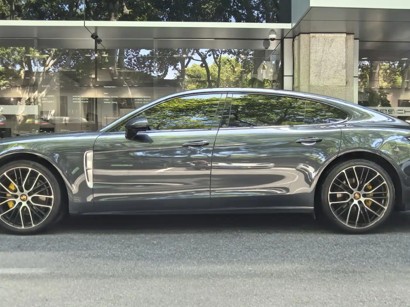 Porsche Panamera 2023 Panamera Executive Long Wheelbase 2.9T фото 3