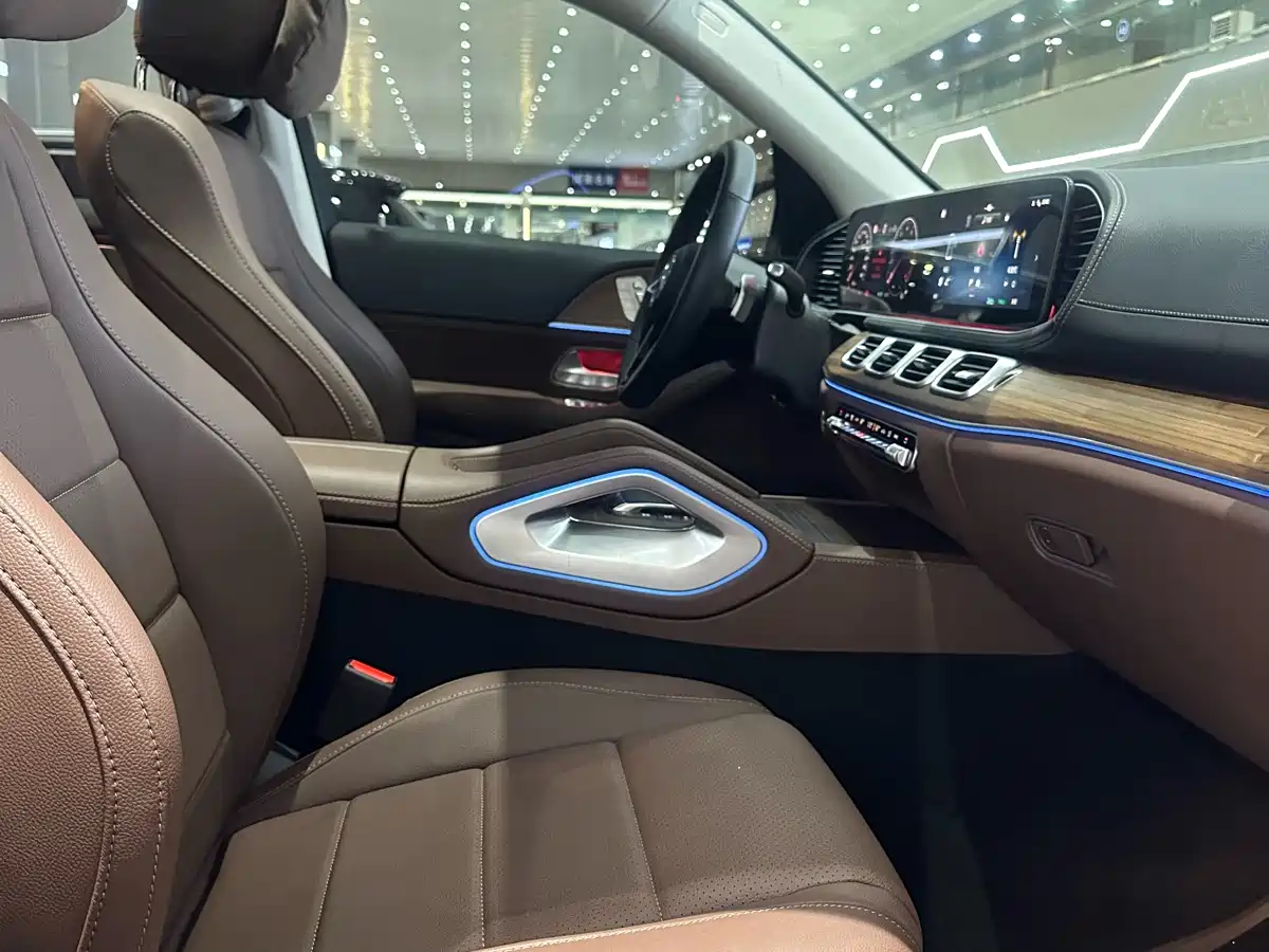 Mercedes-Benz GLE 2025 GLE 450 4MATIC Fashion фото 5