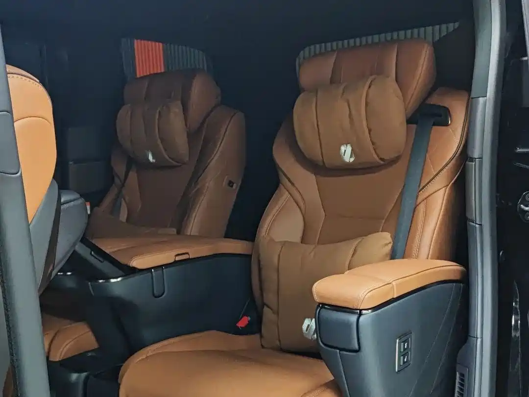 Toyota Alphard 2024 Hybrid 2.5L Ultimate Enjoyment Edition фото 15