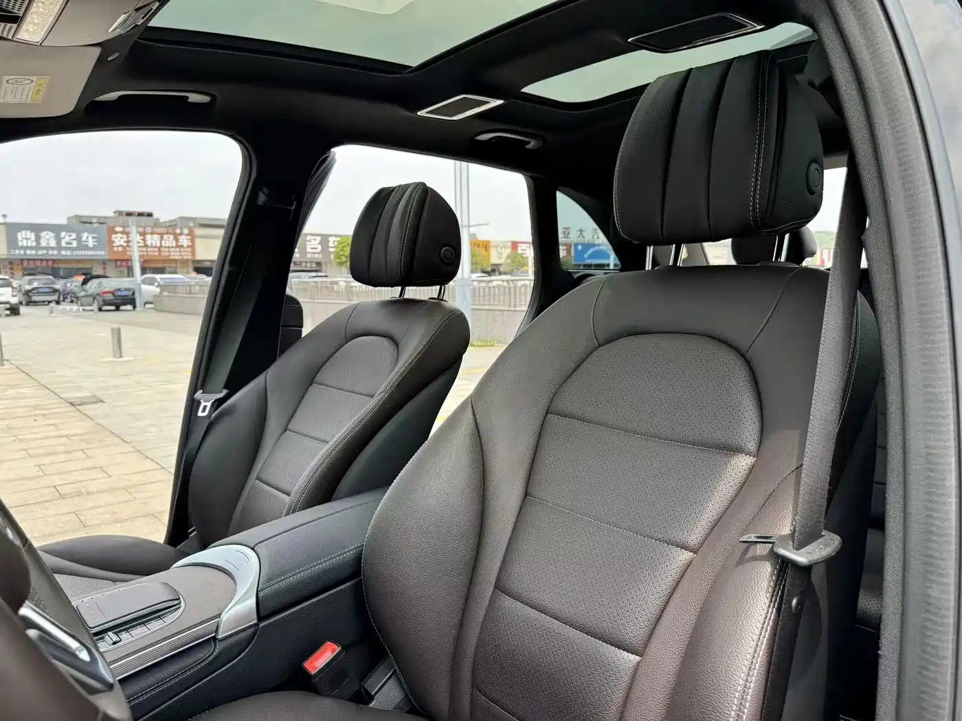 Mercedes-Benz GLC 2021 GLC 300 L 4MATIC Sporty фото 14