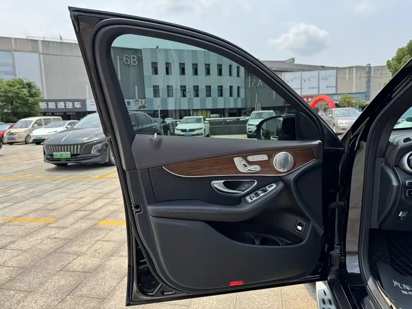 Mercedes-Benz GLC 2021 GLC 300 L 4MATIC Sporty фото 10