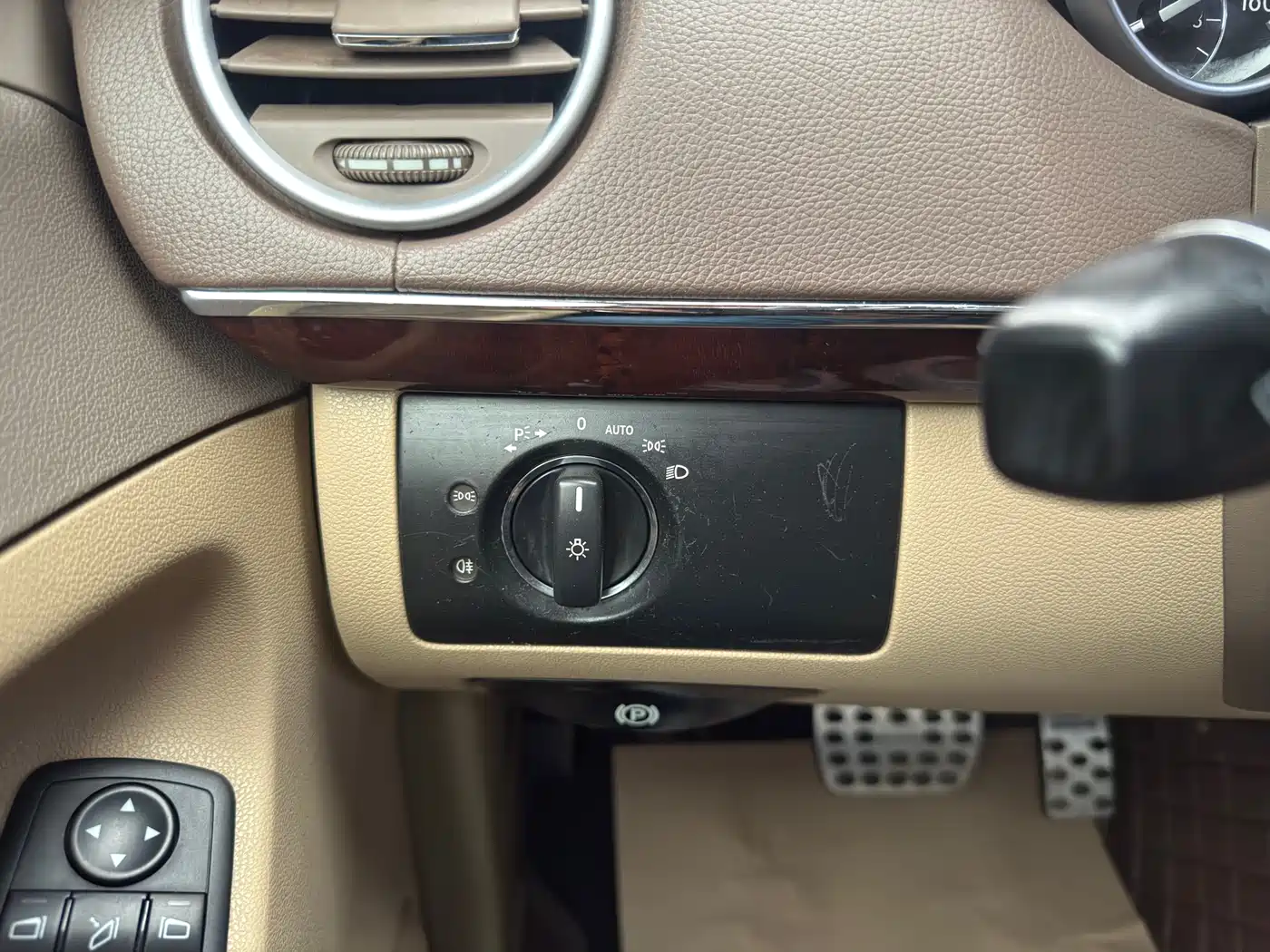 Mercedes-Benz GL-Class фото 9
