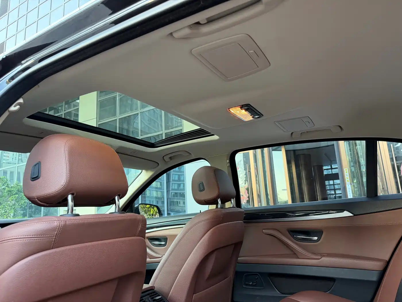 BMW 5 Series 2017 520Li Classic Edition фото 13
