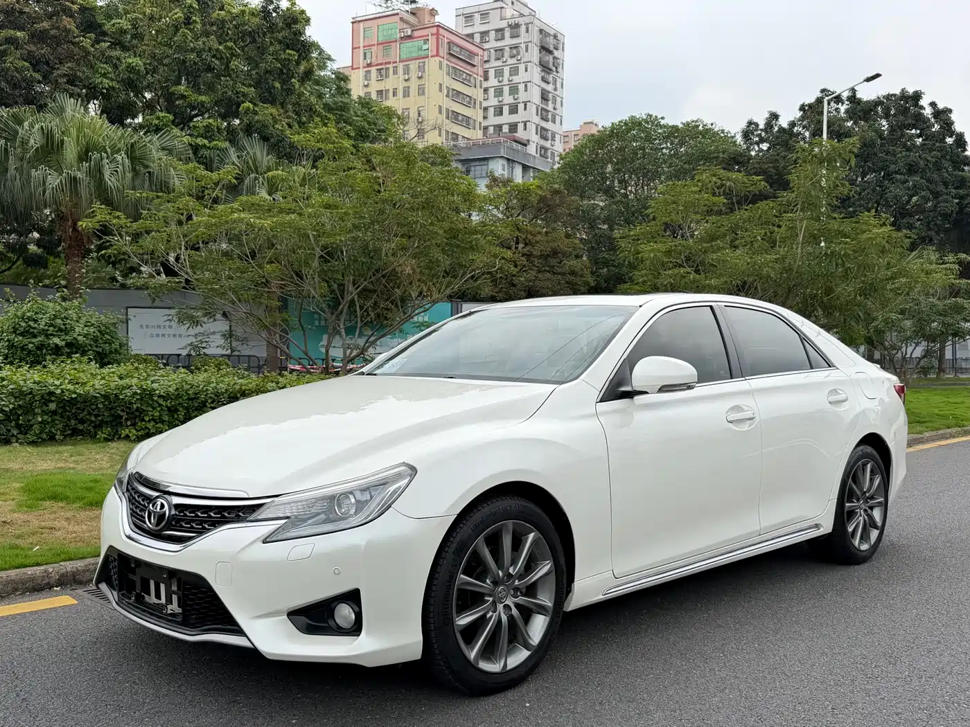 Toyota Reiz, 2016 год
