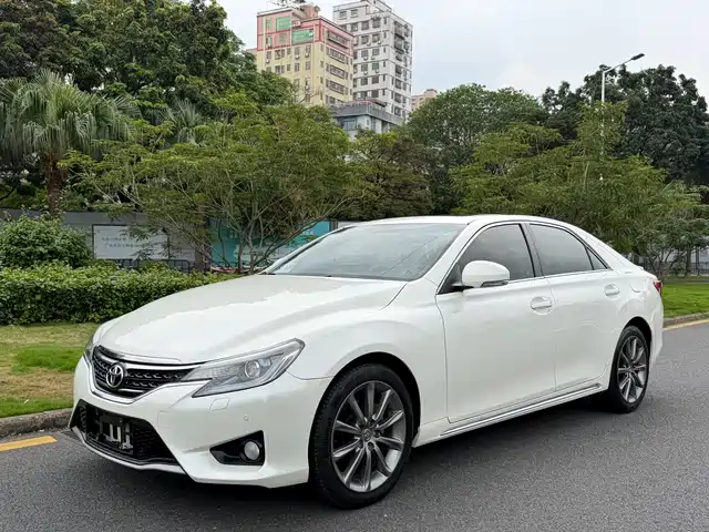  Toyota Reiz 2013 2.5V Premium Edition
