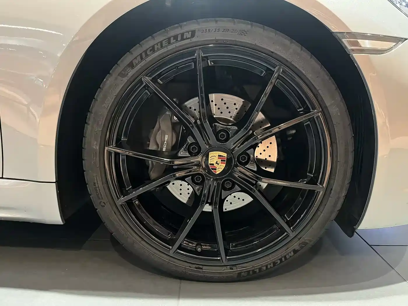 Porsche 718 2022 Boxster 2.0T фото 9