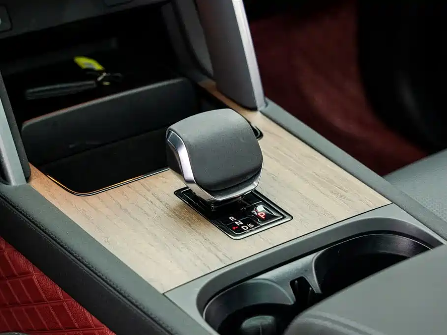 Land Rover Discovery Sport 2024 Performance Technology Edition фото 14