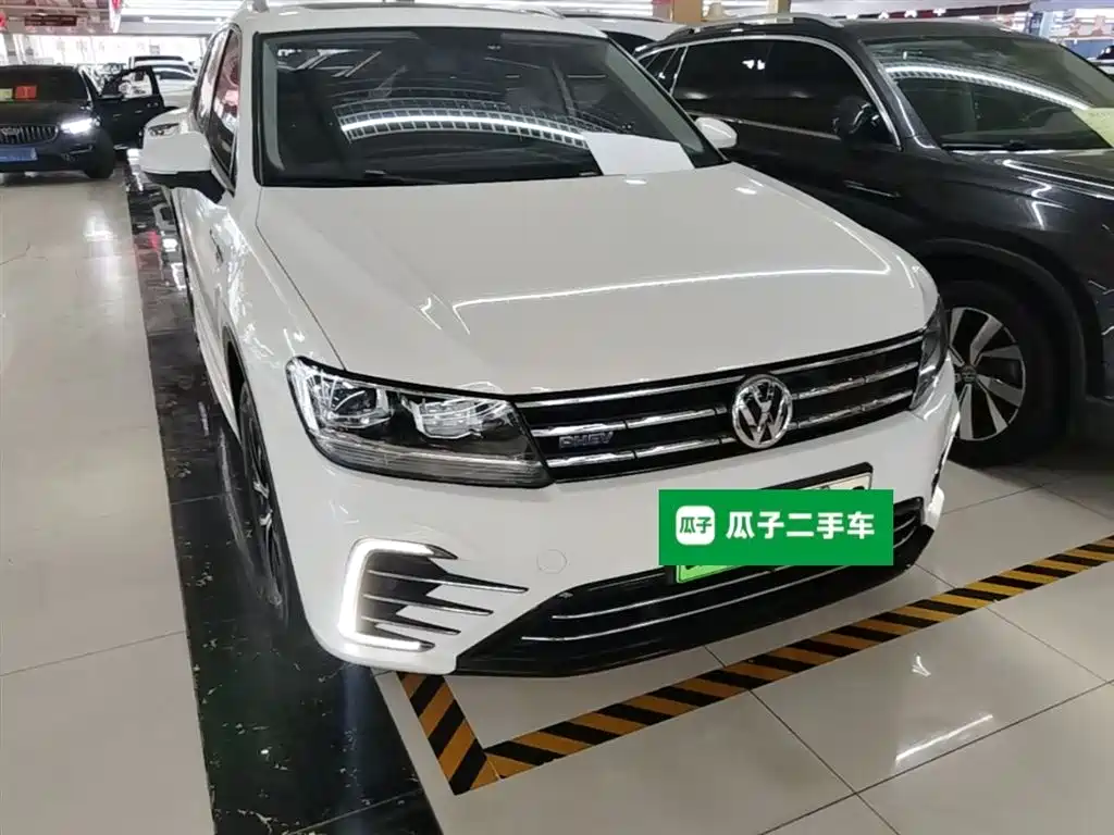Volkswagen Tiguan L PHEV 2019 430PHEV Hybrid Luxury Edition фото 4